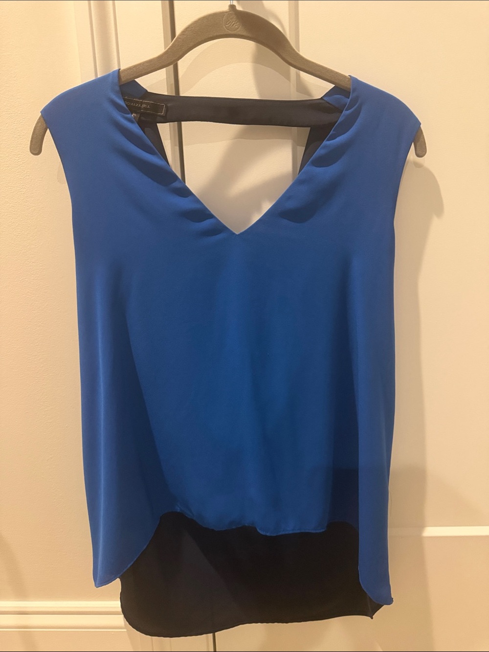 BCBG Sleeveless V-Neck Layered Blue Women's Top